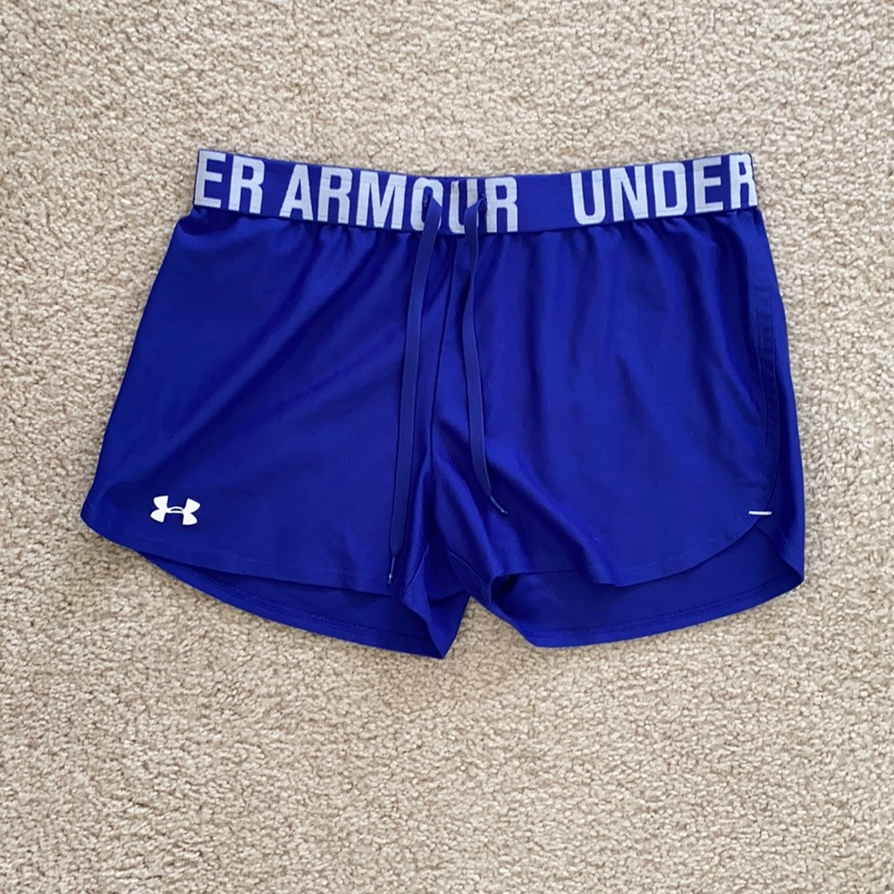 Blue Under Armour play up shorts